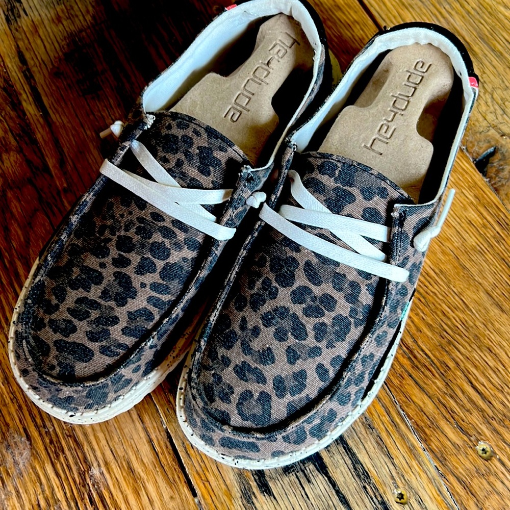 Hey Dudes size 7 - Wendy Jungle Brown